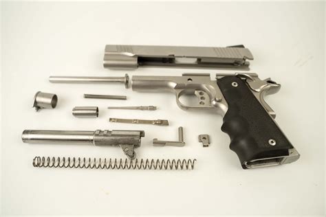 Firearms Parts CNC Machining: Gun Parts CNC Manufacturing